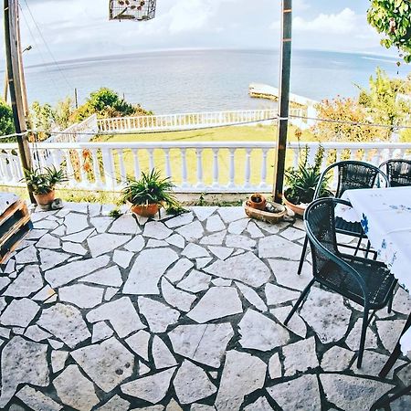 Villa Galanis By The Sea Niforeika Eksteriør bilde