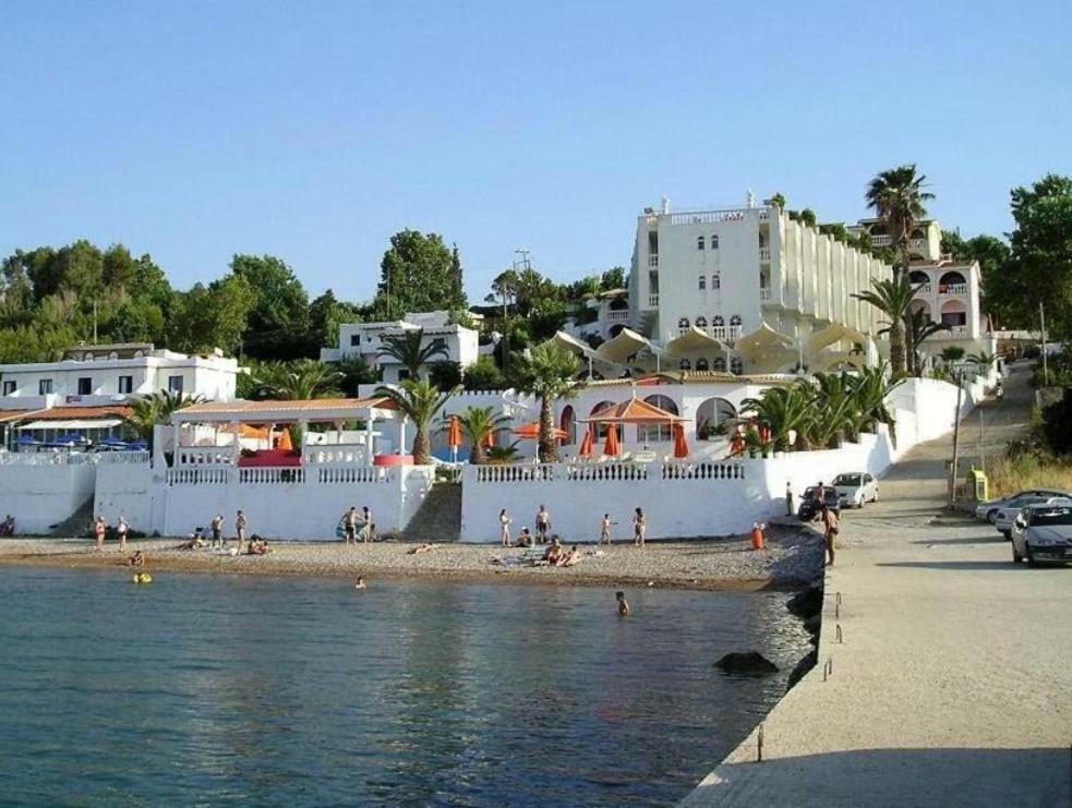 Villa Galanis By The Sea Niforeika Eksteriør bilde